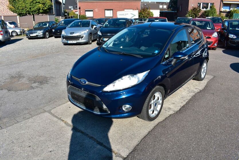 Ford Fiesta 69.990 km 7.980 € Oberhausen 46145