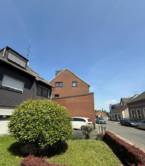 Haus zum Kaufen in Oberhausen 425.000 € 670 m²