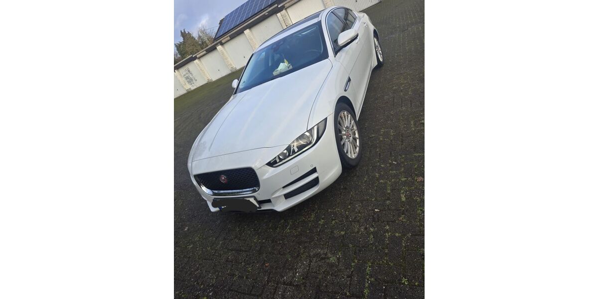 Jaguar XE 68.813 km 15.450 &euro; Dorsten 46284