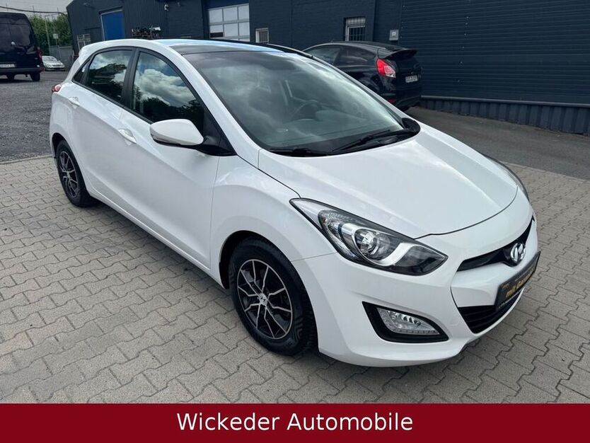 i30