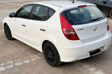 Hyundai i30 123.000 km 5.999 &euro; Essen 45239