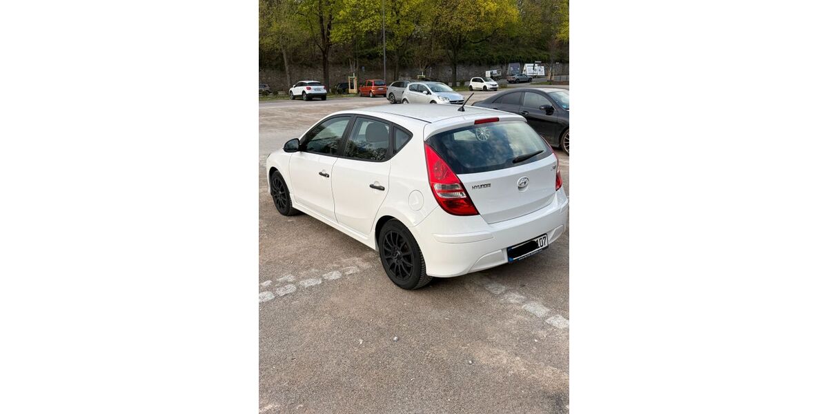 Hyundai i30 123.000 km 5.999 &euro; Essen 45239