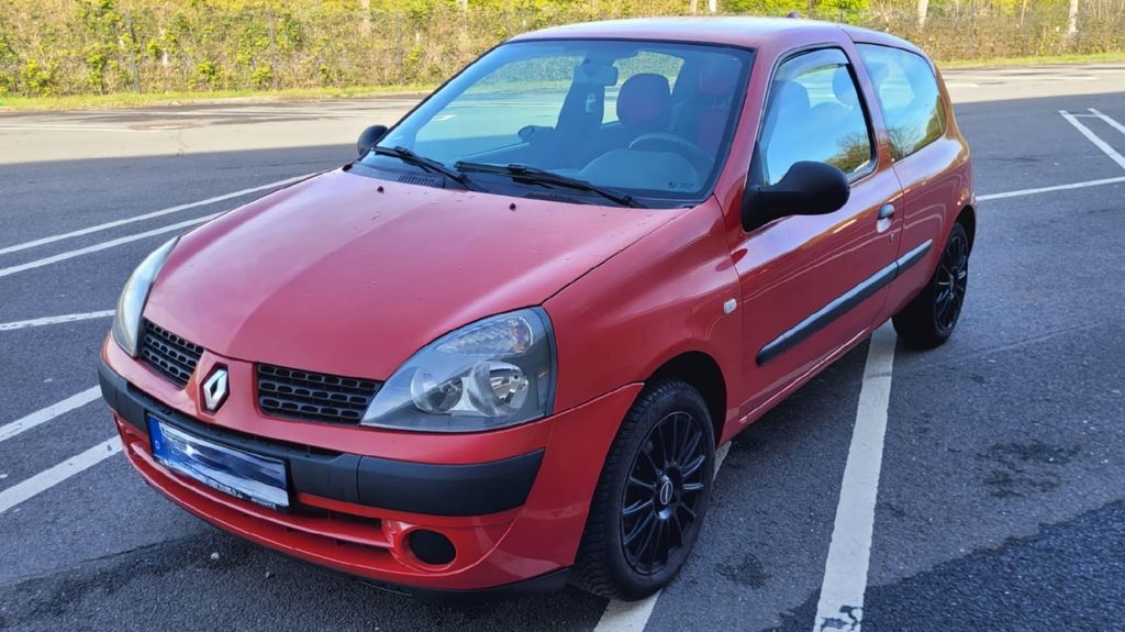 Renault Clio 96.000 km 1.900 &euro; Mülheim an der Ruhr 45468