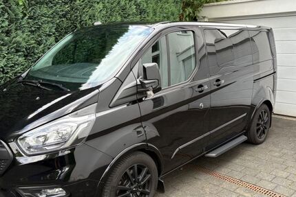 Ford Tourneo Custom 71.000 km 35.900 € Hagen 58093