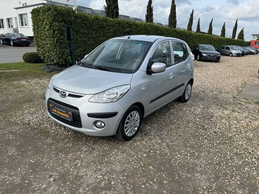 i10