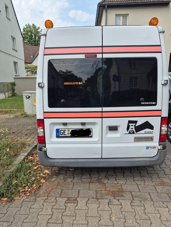 Ford Transit 304.949 km 5.900 € Gelsenkirchen 45879