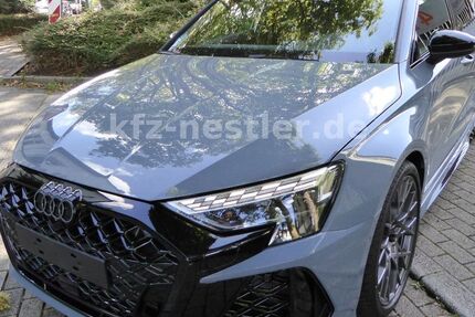 Audi RS3 8.800 km 66.500 € Essen 45134