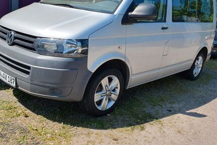 VW T5 Transporter 232.200 km 7.490 &euro; Selm 59379