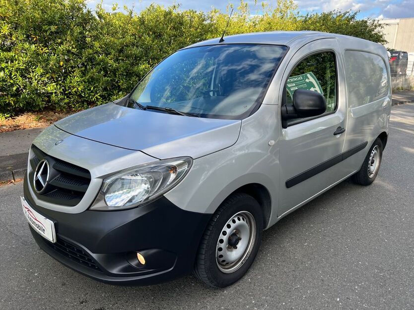 Mercedes-Benz Citan 108.000 km 8.900 € Witten 58454