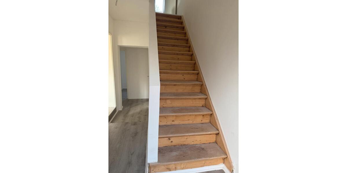 Reihenhaus Dortmund Eving - 5.5 Zimmer, 120 m&sup2;, 1.900&euro; | Angebot:26025197