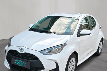 Toyota Yaris 63.624 km 11.980 &euro; Gelsenkirchen 45879