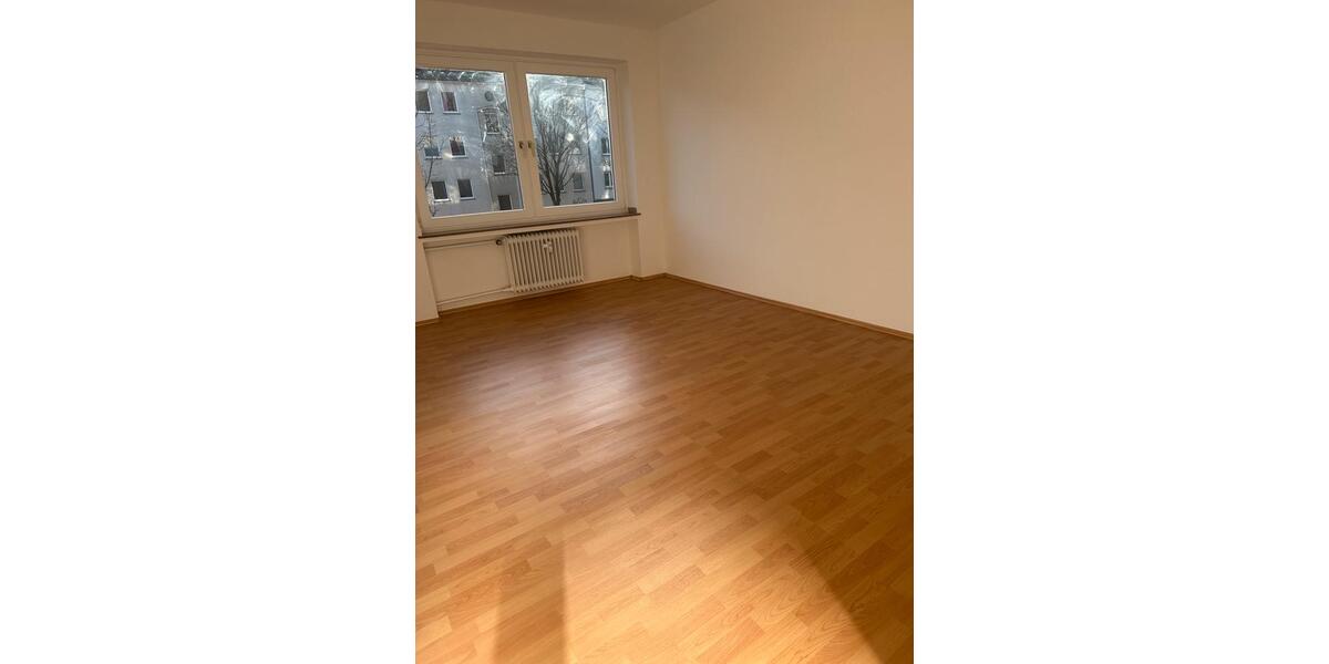 Etagenwohnung Dortmund Gartenstadt - 3 Zimmer, 82 m&sup2;, 999&euro; | Angebot:25380040