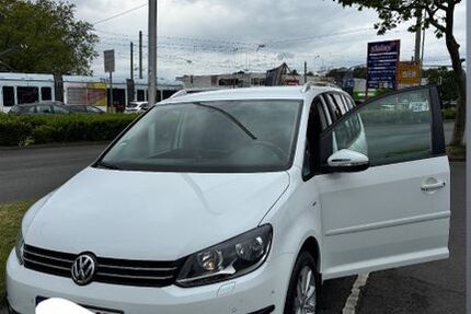 VW Touran 207.000 km 9.500 &euro; Herne 44627