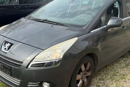 Peugeot 5008 160.000 km 1.290 &euro; Bottrop 46240