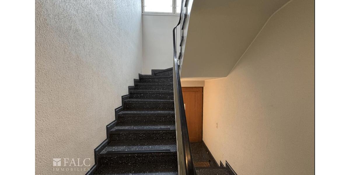 Dachgeschoßwohnung Essen Stadtbezirk VIII - 1 Zimmer, 50 m&sup2;, 500&euro; | Angebot:26547037