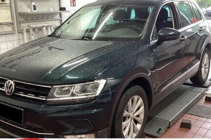 VW Tiguan 113.445 km 18.890 &euro; Witten 58453