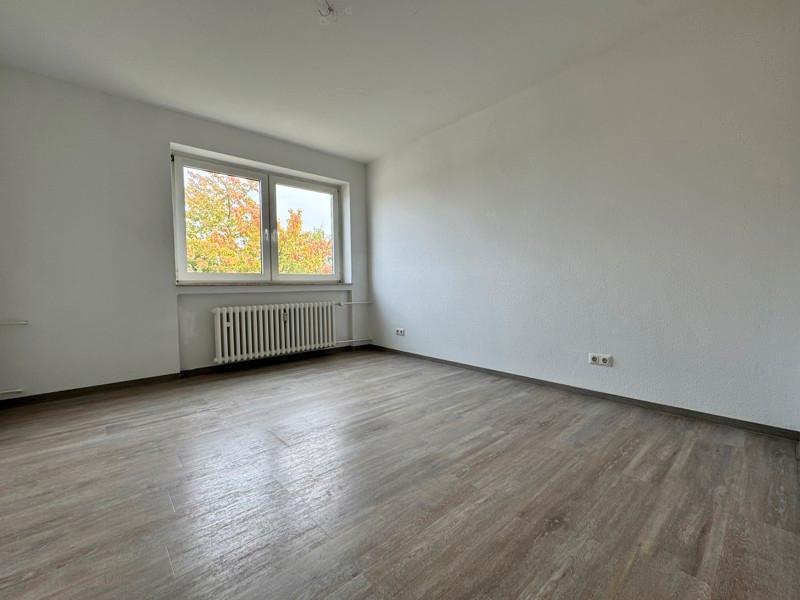 bezugsfertige, lichtdurchflutete 3-Zi-Wohnung mit Balkon im schönen Bochum Eppendorf zimmer