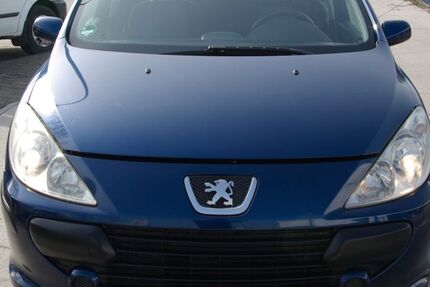 Peugeot 307 150.000 km 2.500 &euro; Bottrop 46242
