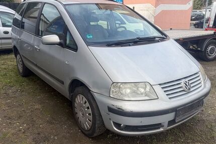 VW Sharan 228.280 km 1.490 &euro; Herten 45701