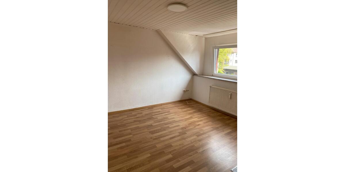 Dachgeschoßwohnung Oberhausen Osterfeld - 2 Zimmer, 44 m&sup2;, 520&euro; | Angebot:26407183