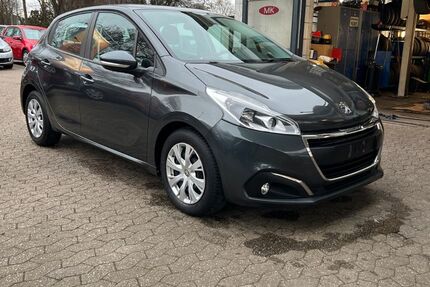 Peugeot 208 92.000 km 6.980 &euro; Essen 45141
