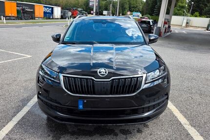Skoda Karoq 53.000 km 22.100 &euro; Recklinghausen 45659