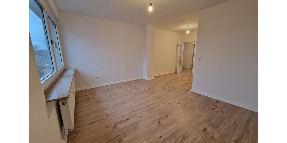 Helle, frisch renovierte 3-Zimmer-Wohnung wartet auf Sie! 3 zimmer