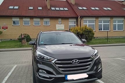 Hyundai TUCSON 90.500 km 14.999 &euro; Essen 45356