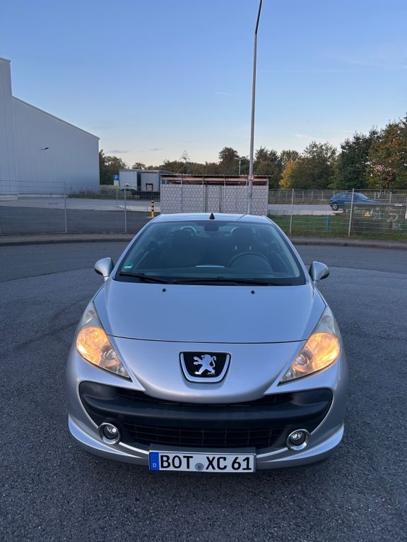 Peugeot 207 108.000 km 3.600 € Bottrop 46238