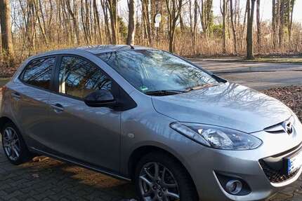 Mazda 2 23.330 km 7.990 &euro; Gelsenkirchen 45891