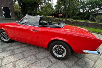 Fiat 124 Spider