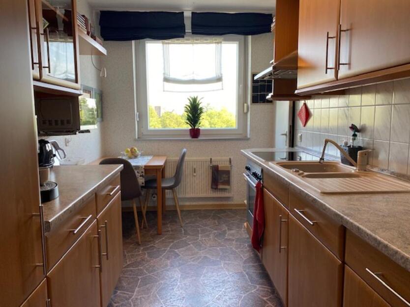 Gepflegte Eigentumswohnung mit Balkon und Einbauküche zimmer