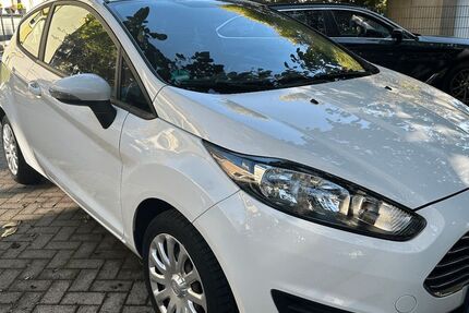 Ford Fiesta 66.184 km 10.000 € Dortmund 44263