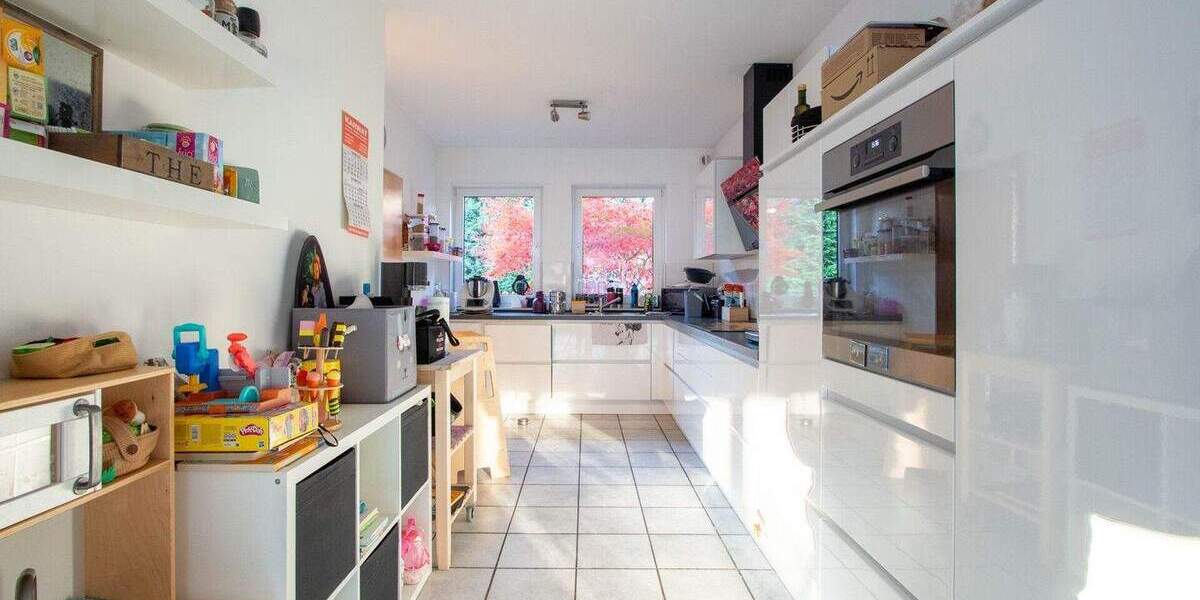 Reihenmittelhaus Bottrop Eigen - 4 Zimmer, 142 m&sup2;, 399.000&euro; | Angebot:25707079