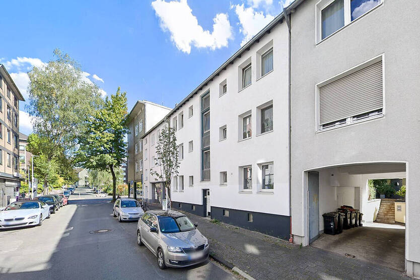 2,5 Zimmer - renoviert - zentrale Lage