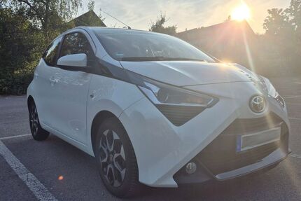Toyota Aygo (X) 95.000 km 9.790 &euro; Mülheim an der Ruhr 45472