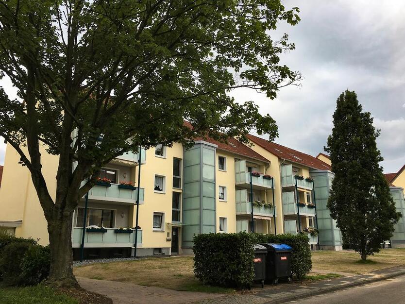 Attraktive 2,5 Raum Wohnung mit Balkon – mitten in Wanne-Mitte zimmer