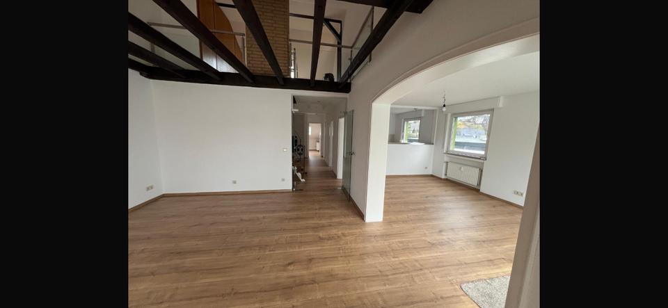Dachgeschoßwohnung Herdecke - 4.5 Zimmer, 113 m&sup2;, 321.000&euro; | Angebot:25160243