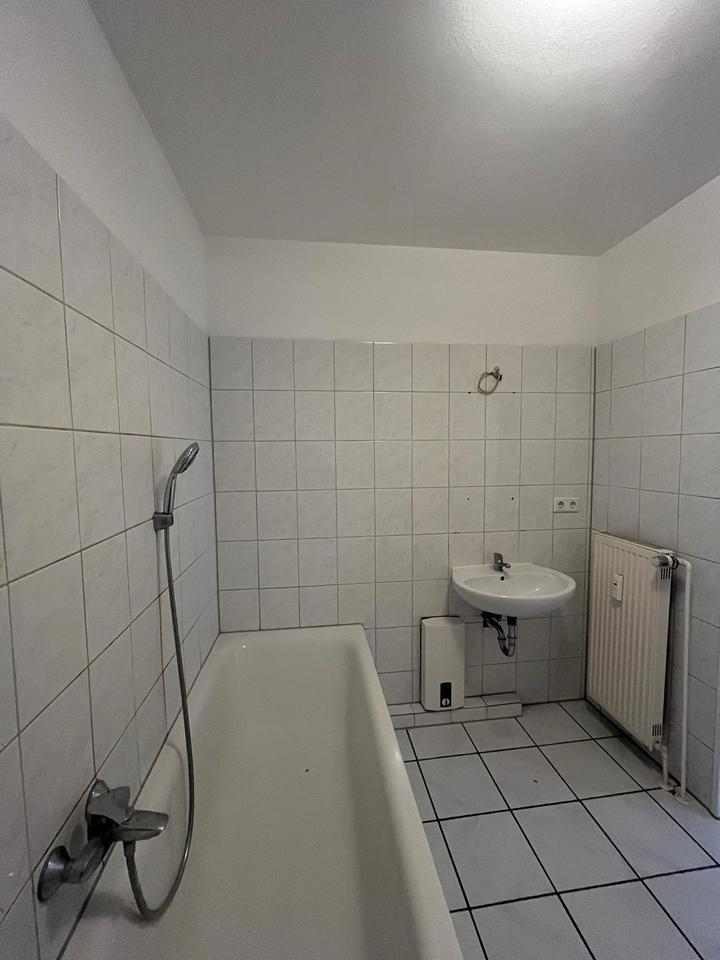 **RESERVIERTANFRAGENSTOP** Schöne 3-Zimmer Wohnung mit Balkon- Ideal für Paare! zimmer