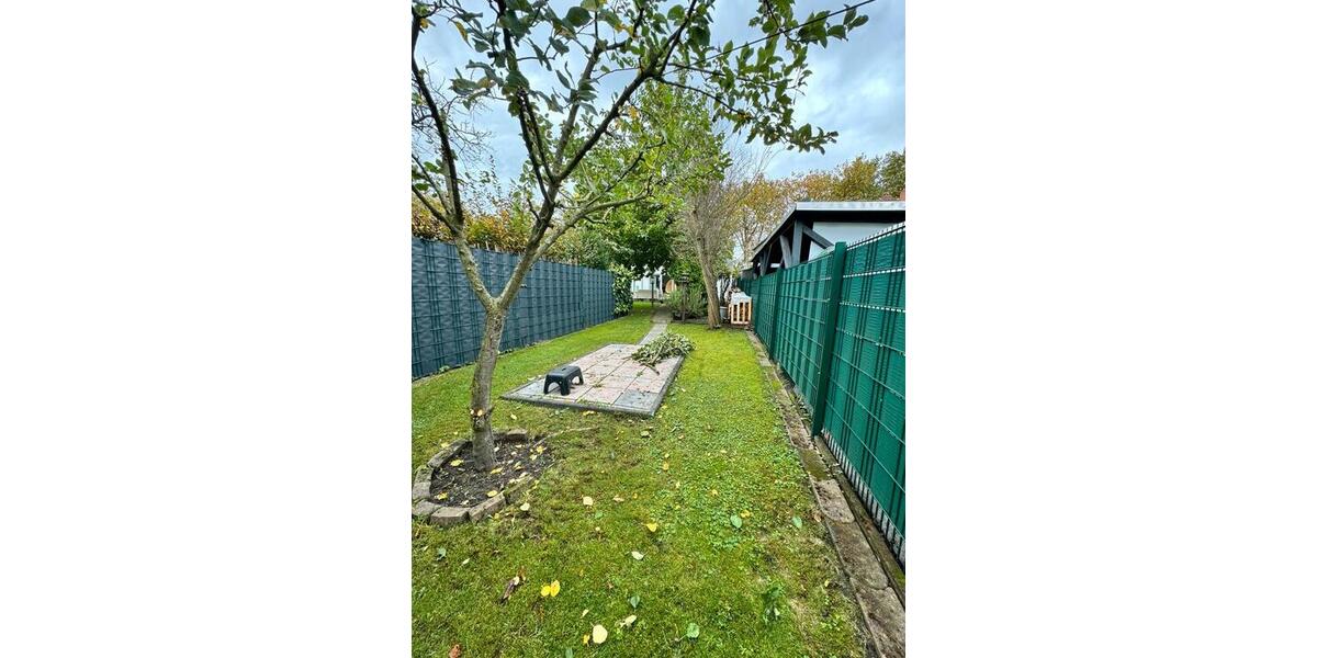 Reiheneckhaus Einfamilienhaus mit großem Garten & großer Garage zimmer