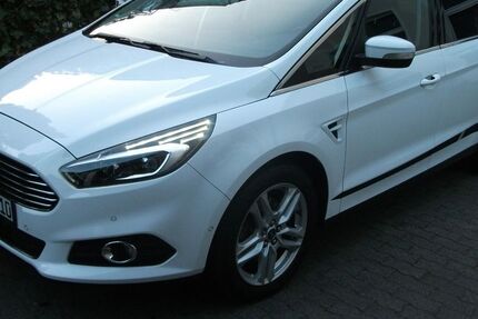Ford S-Max 171.400 km 8.990 &euro; Recklinghausen OT Stadtmitte 45657