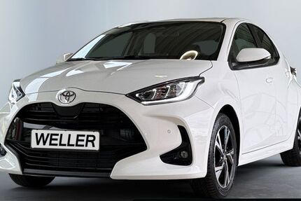 Toyota Yaris 2.800 km 24.670 &euro; Dortmund 44143