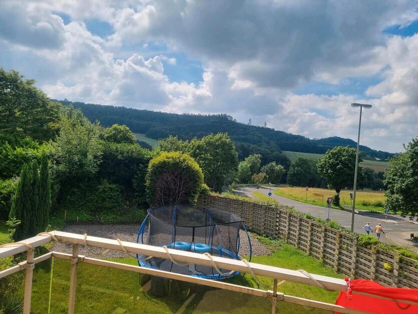 Haus mit Einliegerwohnung, Garage,Blick ins Grüne, Super Lage, zimmer