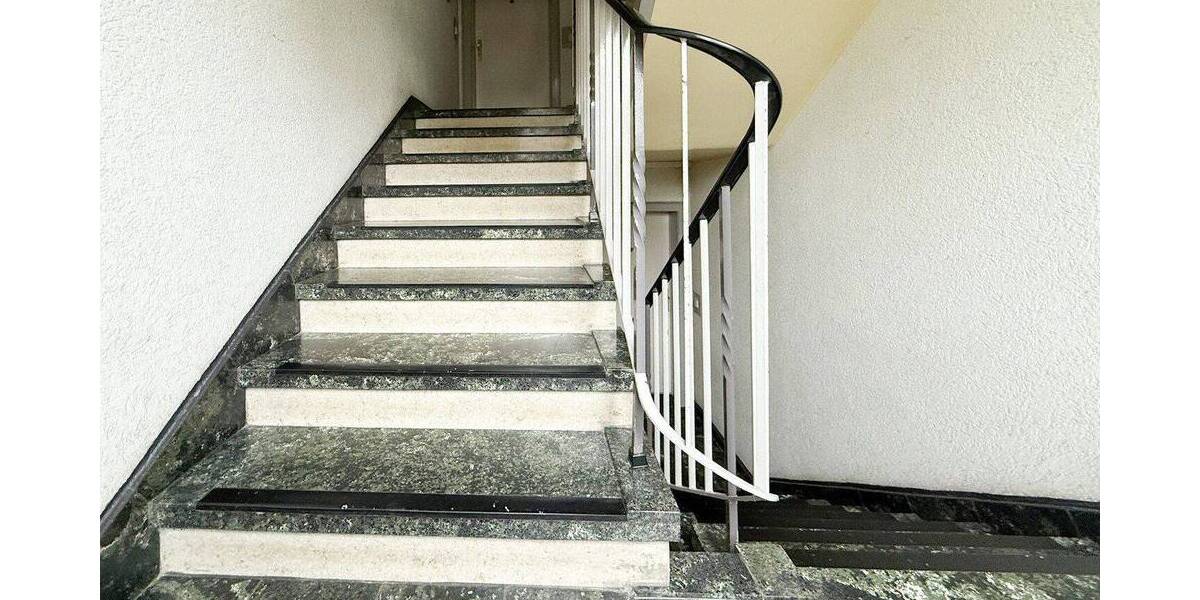 Etagenwohnung Essen Stadtwald - 3 Zimmer, 76 m&sup2;, 650&euro; | Angebot:26875157