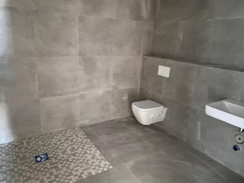 Neubau mitten in der City von Velbert: Hochwertige 2 Zi.- WH zimmer