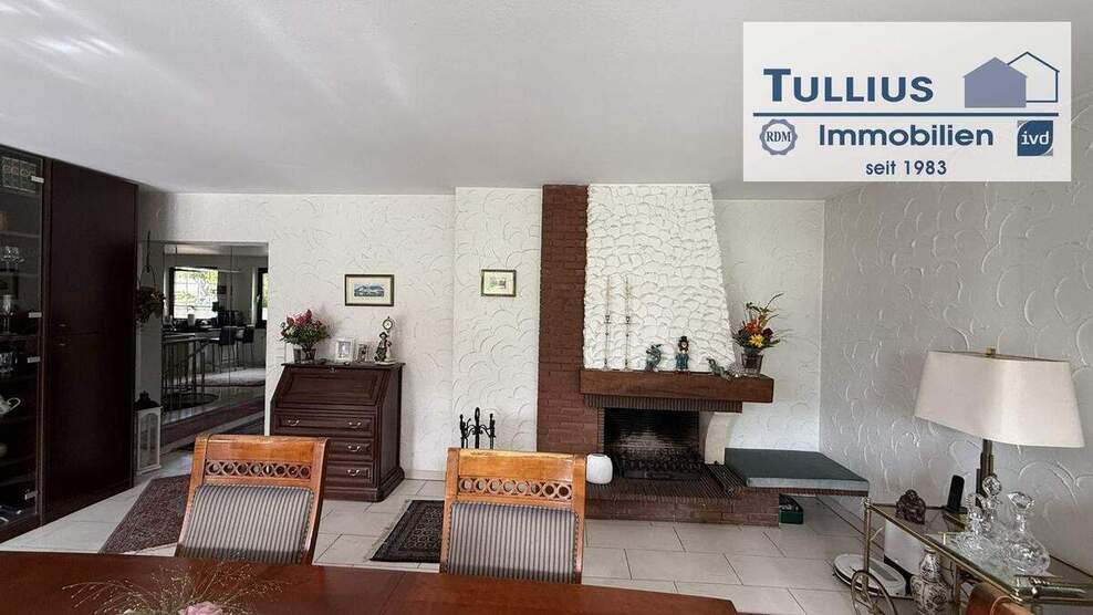 großes Reiheneckhaus mit Terrasse, kleinem Garten und Garage in Essen-Schönebeck 5 zimmer