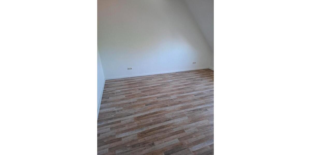 Dachgeschoßwohnung Gladbeck Alt-Rentfort - 3.5 Zimmer, 68 m&sup2;, 885&euro; | Angebot:26311838