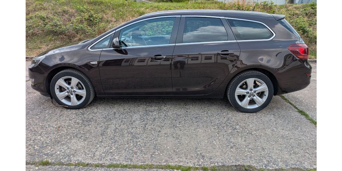 Opel Astra 99.600 km 5.699 &euro; Datteln 45711