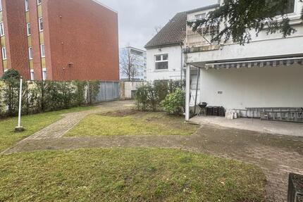 Wohn- und Geschäftshaus mit 2 freien Wohnungen zimmer