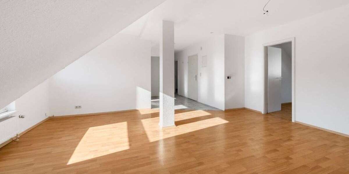Etagenwohnung Bochum Bochum-Mitte - 3 Zimmer, 85 m&sup2;, 790&euro; | Angebot:27069110